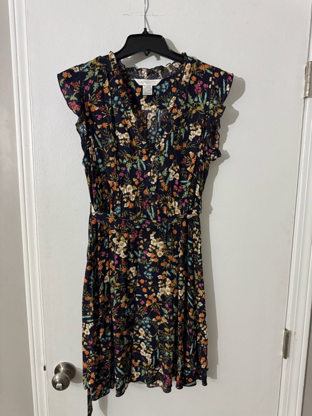 APRICOT Black Floral Tie-Waist Mini Dress